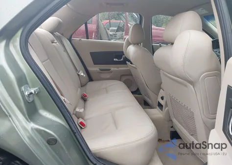 2005 Cadillac Cts Standard from USA, damaged, VIN 1G6DP567750185382